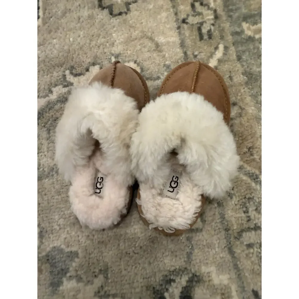 UGG Girl's Cozy II Slippers Chestnut Sz 10c